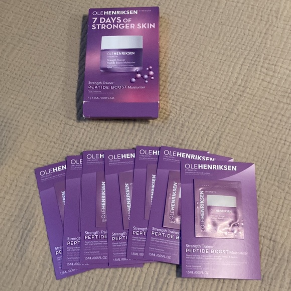 Ole Henriksen strength trainer Peptide boost moisturizer 7 days sample kit. - Picture 3 of 3